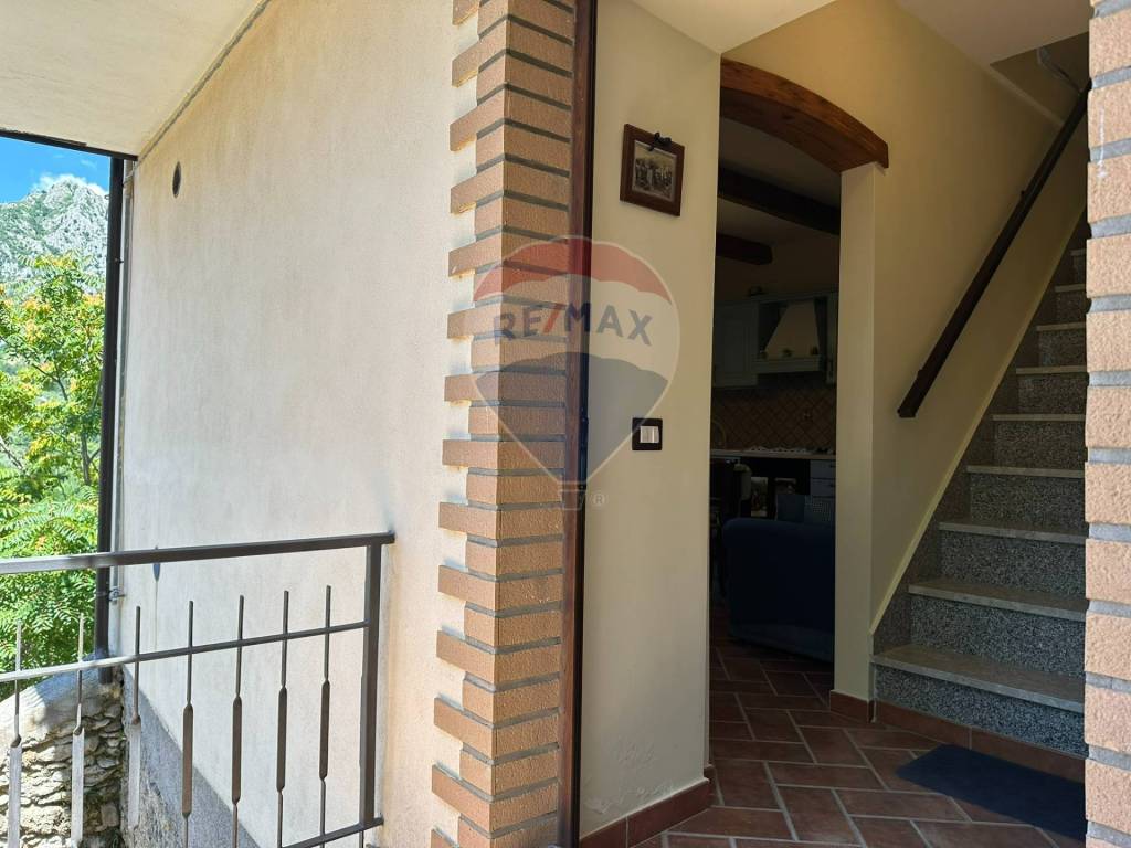 Casa indipendente a Scapoli in Via Casile - Foto 4