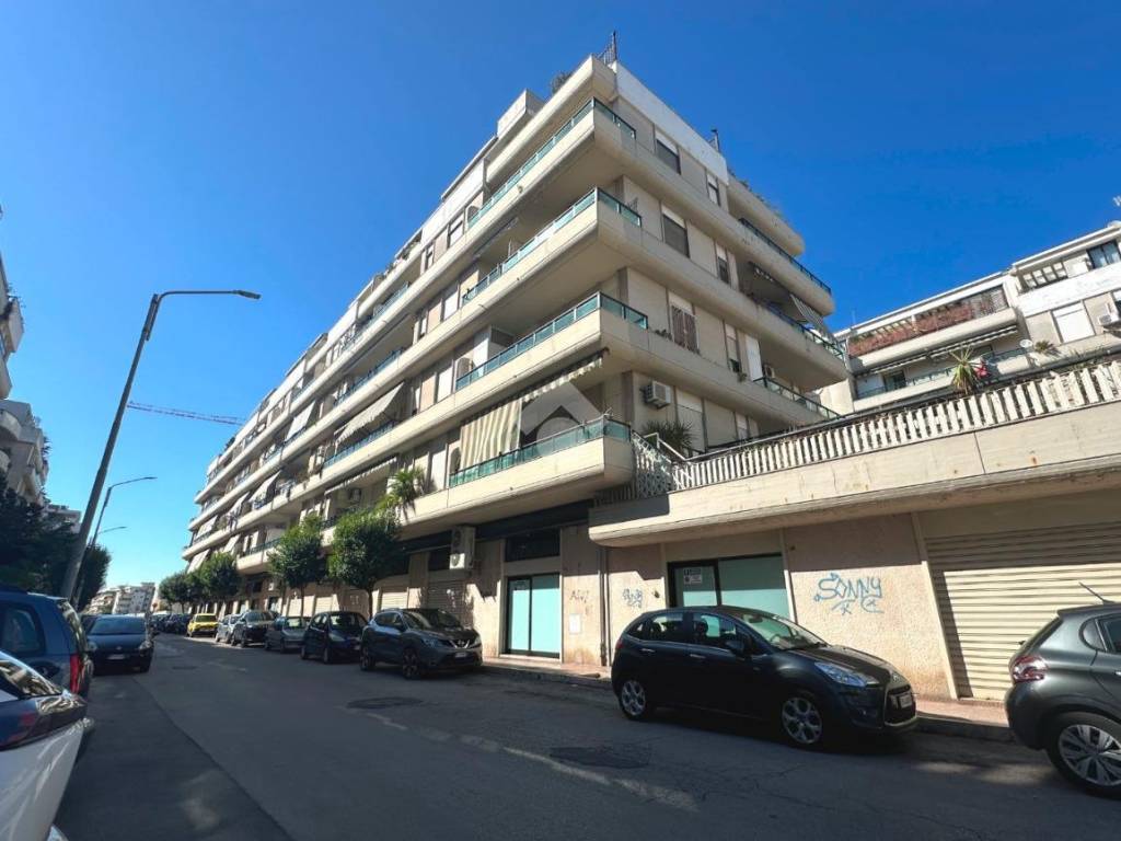 Appartamento a Trani in Via Avvocato Francesco de Bartolo, 6 - Foto 2