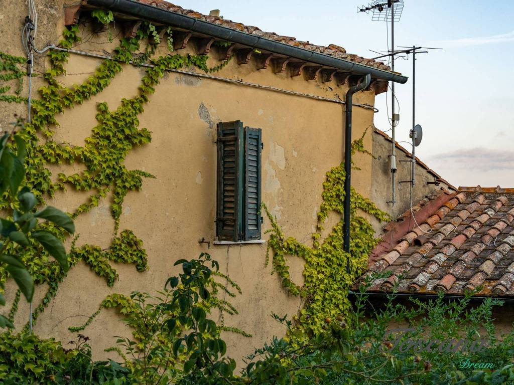 Casa indipendente a Castelnuovo di val di cecina in Via Maggio - Foto 4