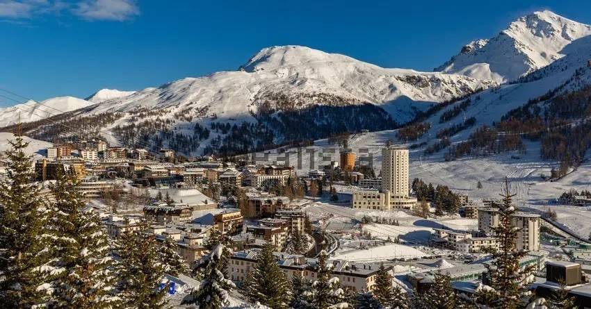 Appartamento a Sestriere in Via III Reggimento Alpini, 4 - Foto 2