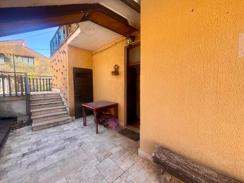 Appartamento a Civitella roveto in Via Meta - Foto 2