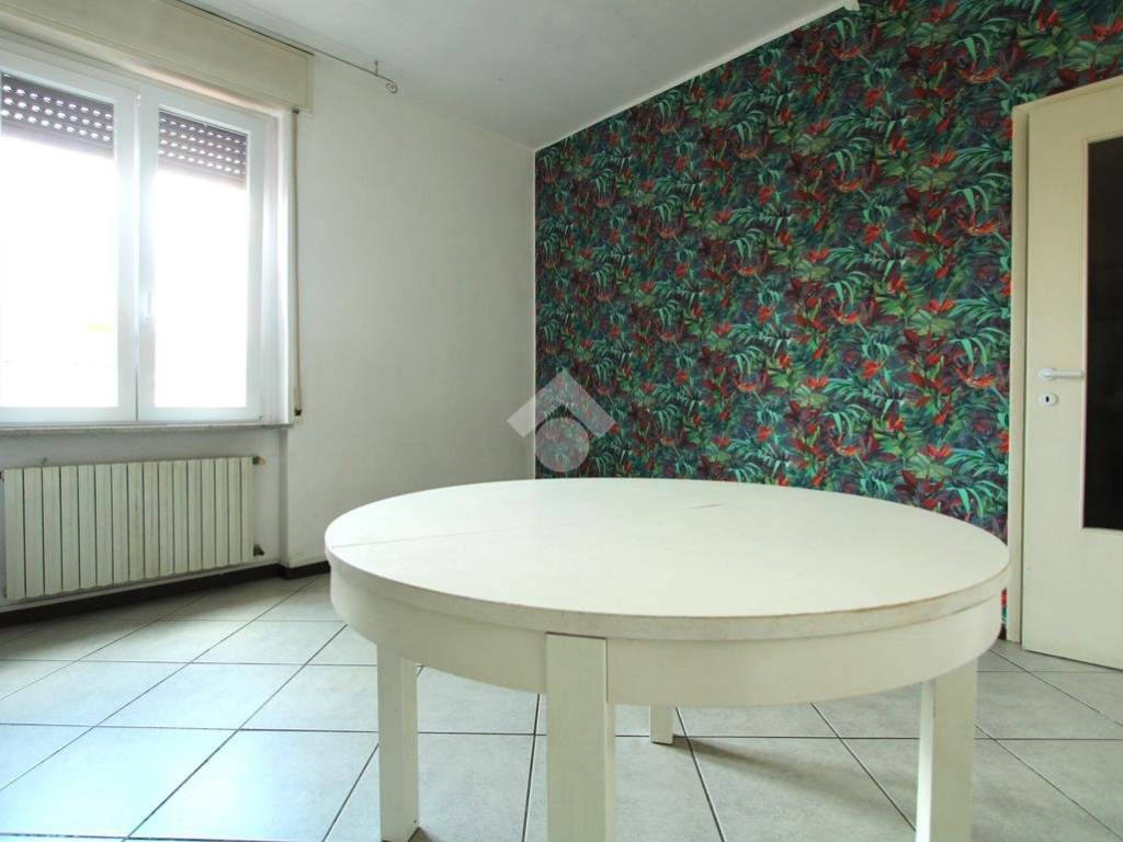 Appartamento a Bareggio in Via Giulio Cesare, 5 - Foto 4