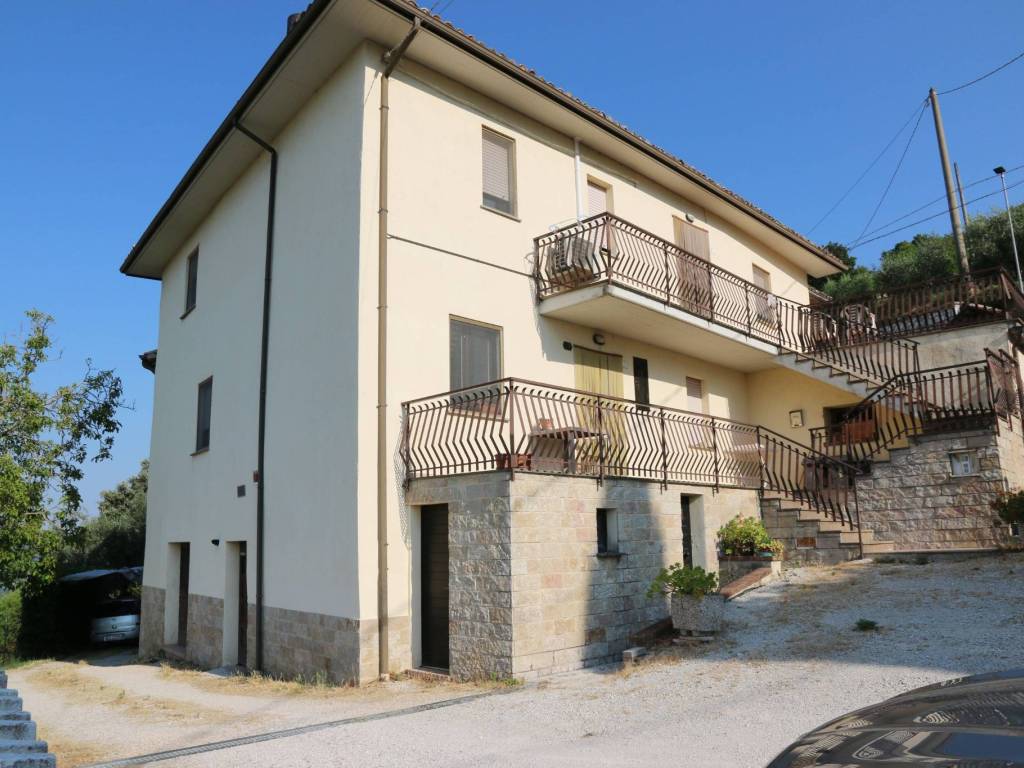 Casa indipendente a Gubbio in Via del Castello - Foto 5