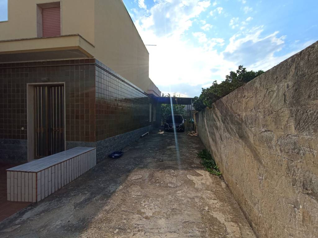 Villa a Pulsano in Via Raffaello Sanzio, 4 - Foto 4