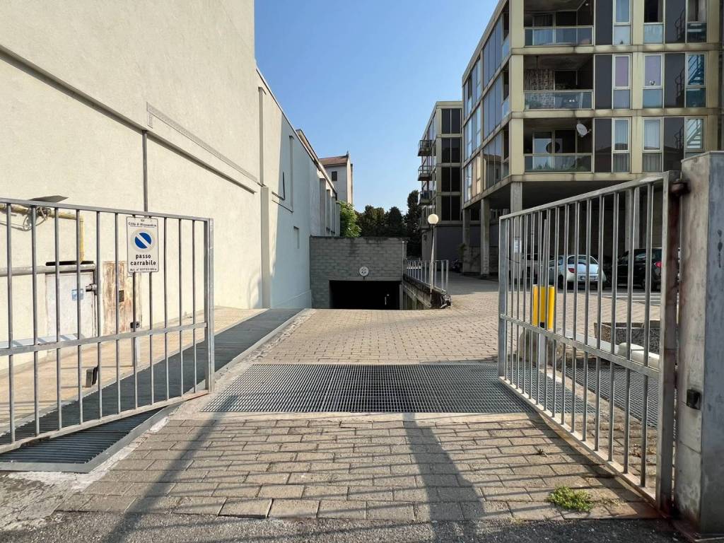 Box / garage a Alessandria in Via Carlo Pisacane, 44 - Foto 3