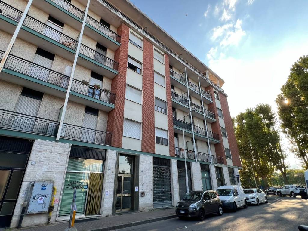 Appartamento a Alessandria in Via Donatello, 22 - Foto 2