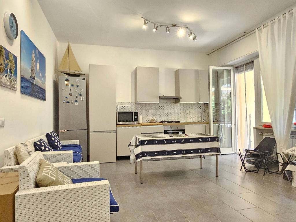 Appartamento a Spotorno in Via Costantino, 28 - Foto 3