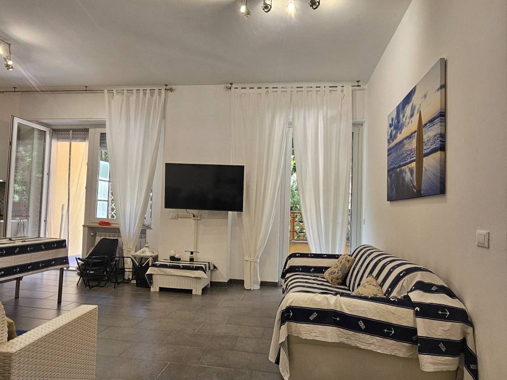 Appartamento a Spotorno in Via Costantino, 28 - Foto 4