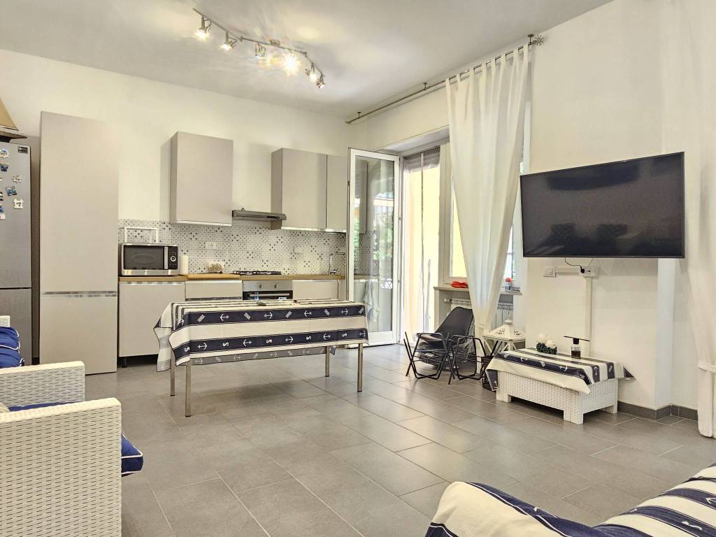 Appartamento a Spotorno in Via Costantino, 28 - Foto 5