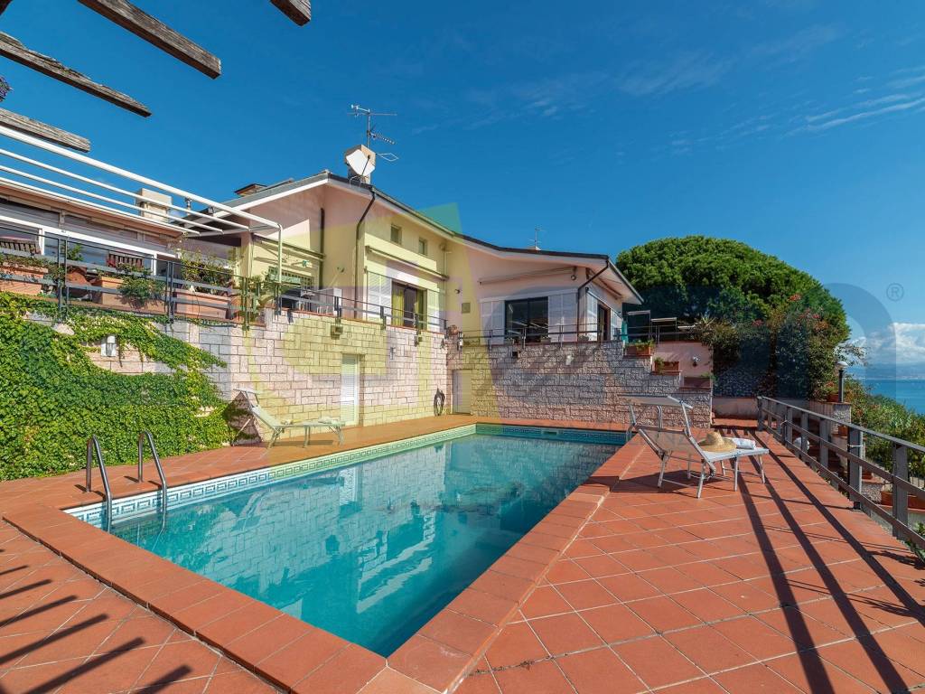 Villa a Varazze in Via San Giovanni, 8 - Foto 2