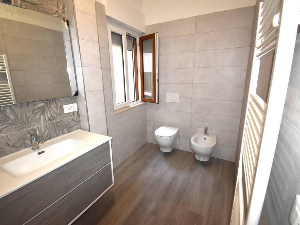 Appartamento a San benedetto del tronto in Via Francesco Crispi - Foto 5