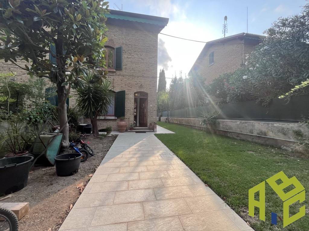 Casa indipendente a Rosignano marittimo in Via Roma ,23 - Foto 3