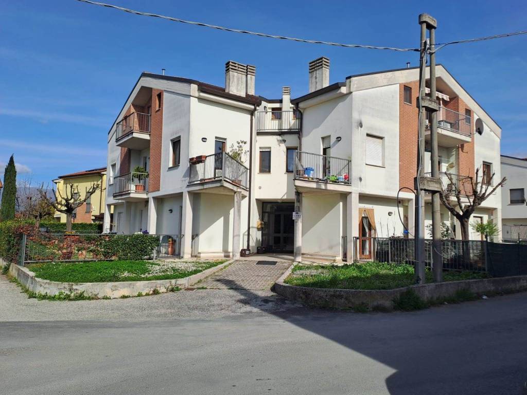 Appartamento a Spoleto in Località Pontebari - Foto 2