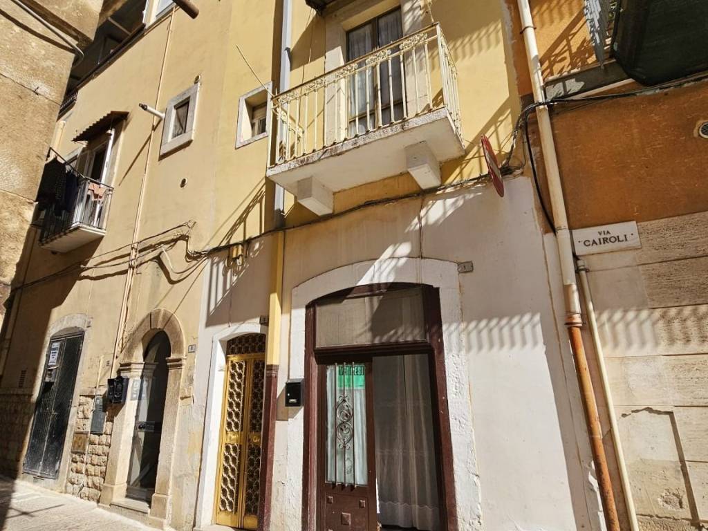 Palazzo / stabile a Palo del colle in Via Benedetto Cairoli - Foto 2