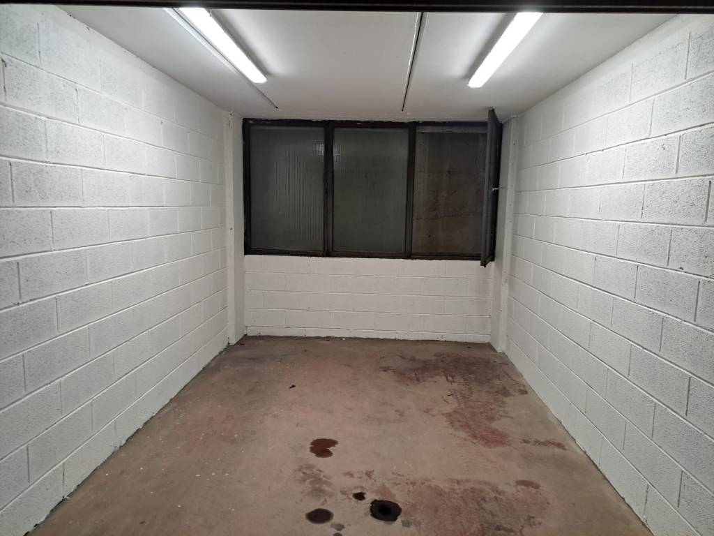 Box / garage a Verbania in Via Madonnina, 4 - Foto 2