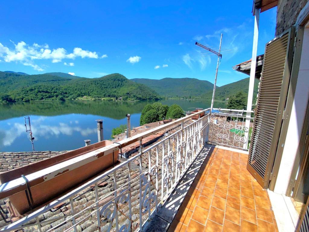 Casa indipendente a Terni in Via Panoramica - Foto 2