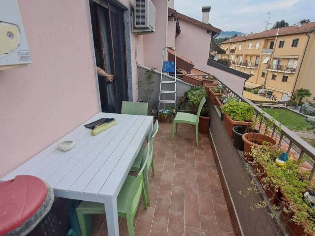 Appartamento a Viggiù in Via Martini Ignoti, 8 - Foto 4