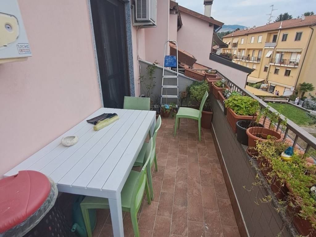 Appartamento a Viggiù in Via Martini Ignoti, 8 - Foto 5