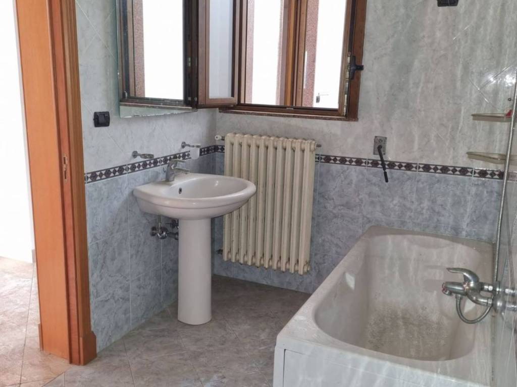 Palazzo / stabile a Copertino in Via Sciarpo - Foto 5