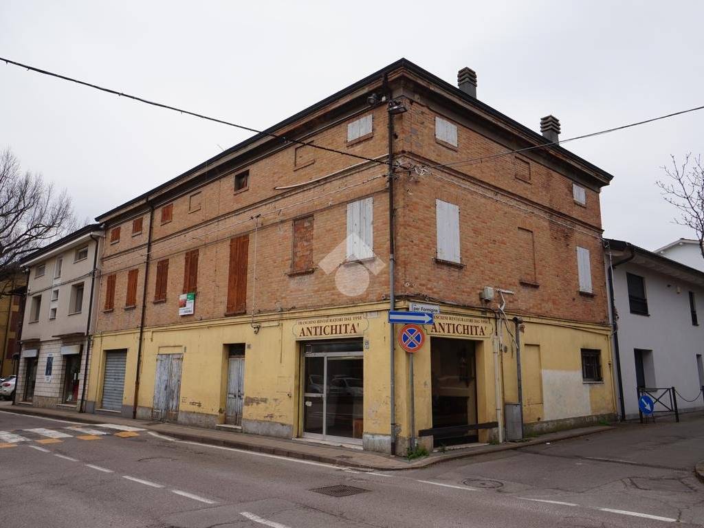 Appartamento a Castelnuovo rangone in Viale E. Zanasi, 25 - Foto 3