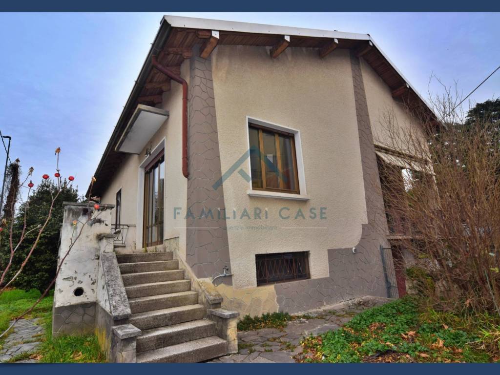 Villa a Carnago in via repubblica - Foto 5