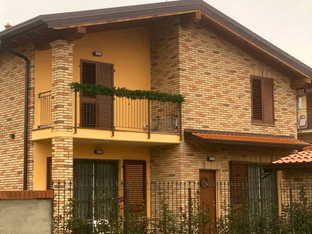 Villa a Albuzzano in Via Roma - Foto 2
