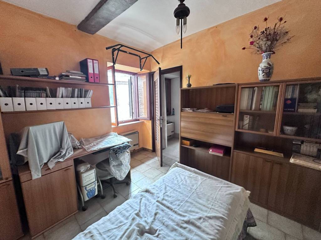 Casa indipendente a Serralunga d'alba in Località Sorano, 10 - Foto 2