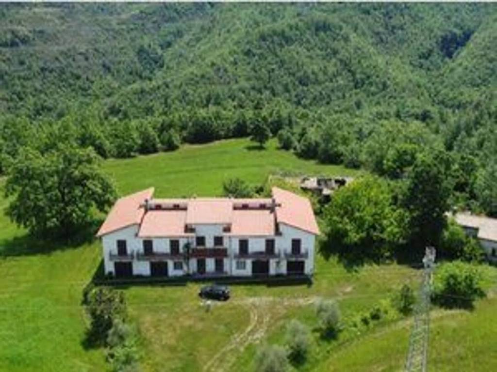 Villa a Laino castello in Laino Castello S.N.C. - Foto 3