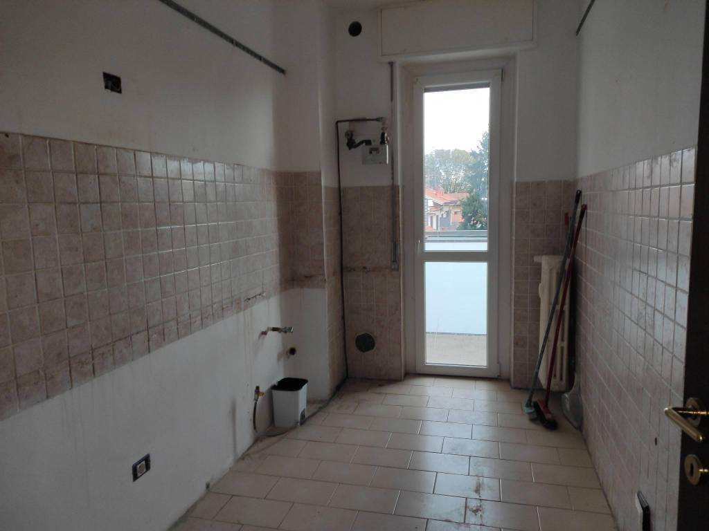 Appartamento a Cinisello balsamo in Via Dante Alighieri - Foto 3