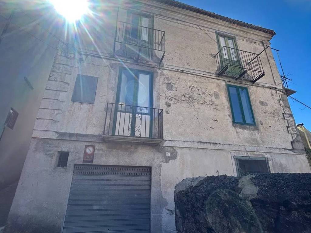 Villa a Lauria in Via San Severino S.N.C. - Foto 2
