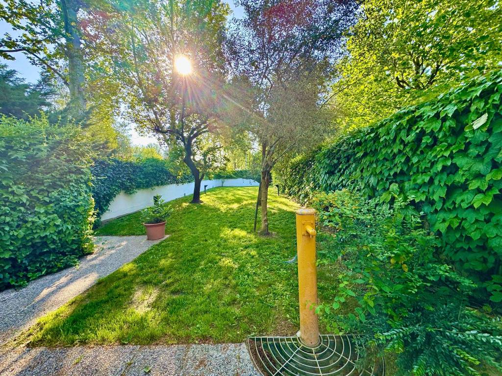 Villetta a schiera a Modena in Viale Sagittario Traversa G - Foto 2