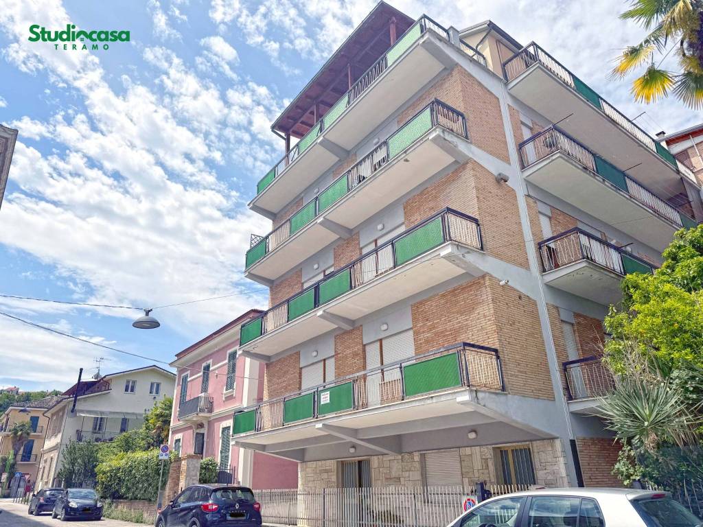 Appartamento a Teramo in Via Zaccaria da Teramo - Foto 2