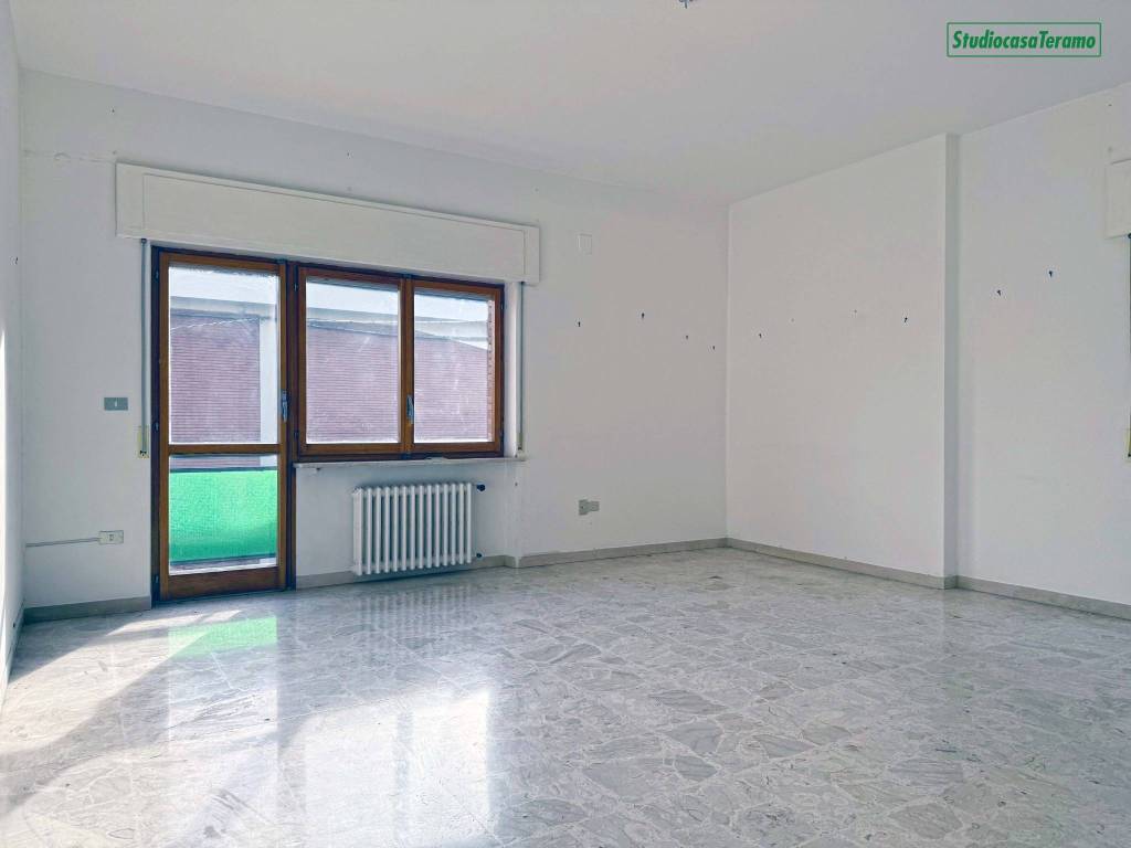 Appartamento a Teramo in Via Zaccaria da Teramo - Foto 3