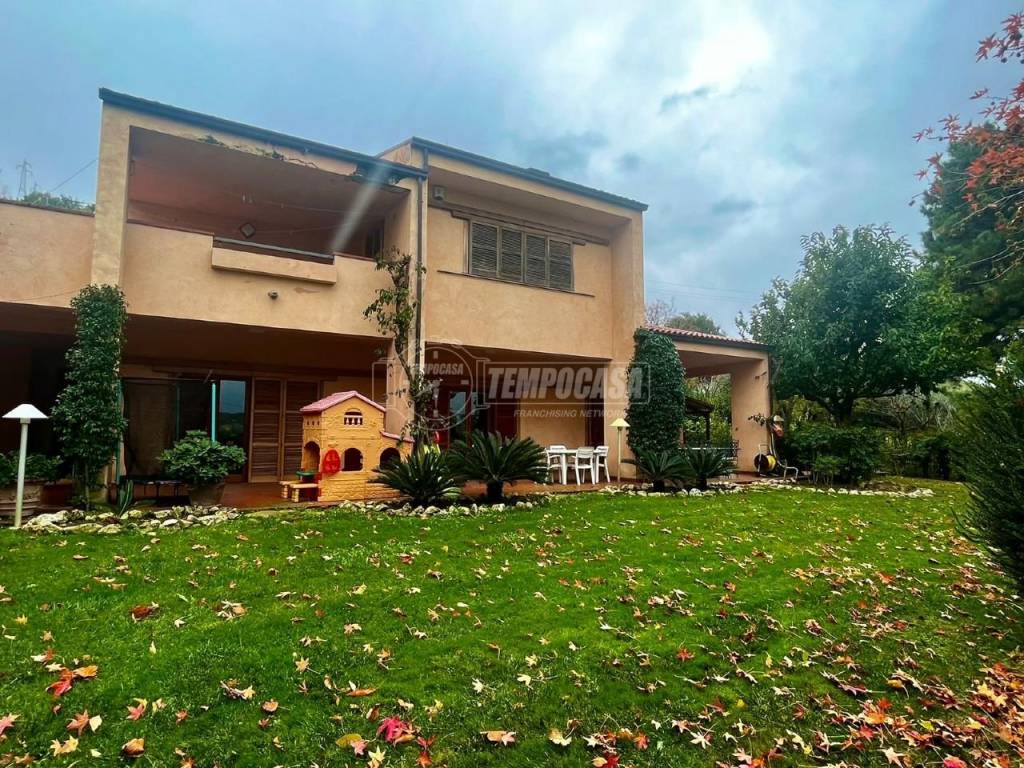 Villa a Colonnella in Via Vecchia Salaria 1 - Foto 4
