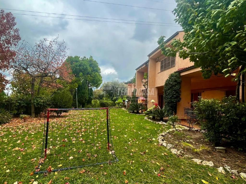 Villa a Colonnella in Via Vecchia Salaria 1 - Foto 5