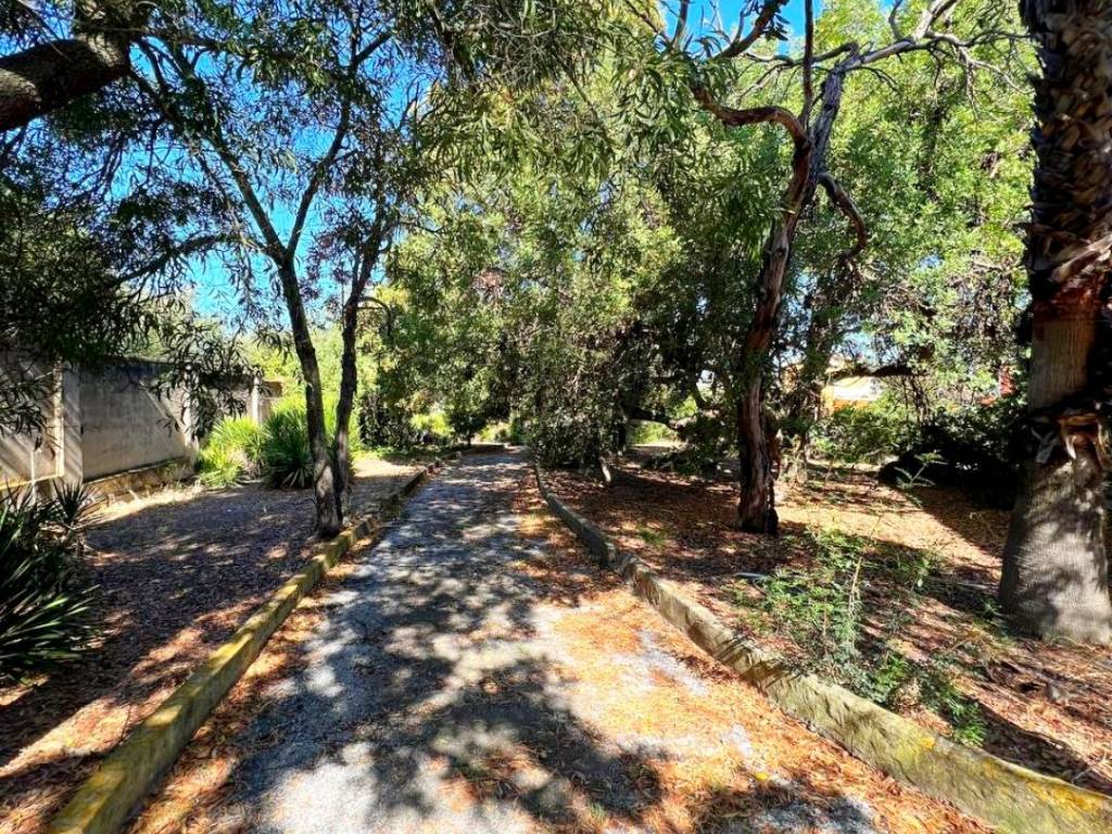 Villa a Carbonia in Via delle Querce - Foto 3