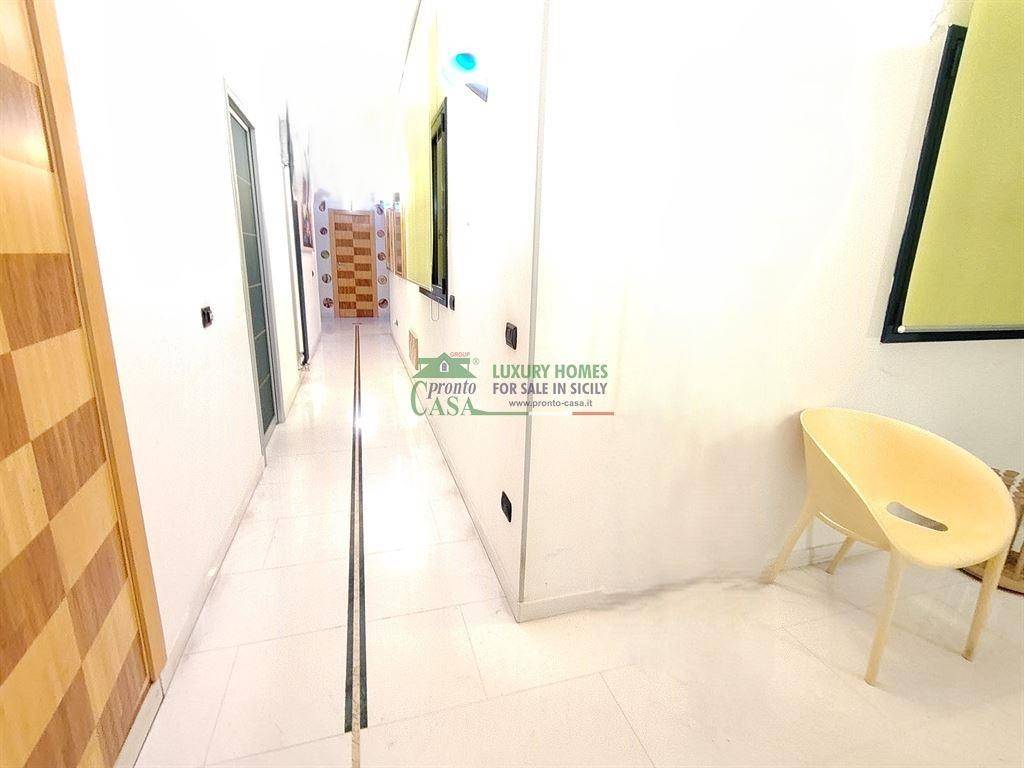 Appartamento a Comiso in Via Dei Noveli angolo corso ho chi min - Foto 4