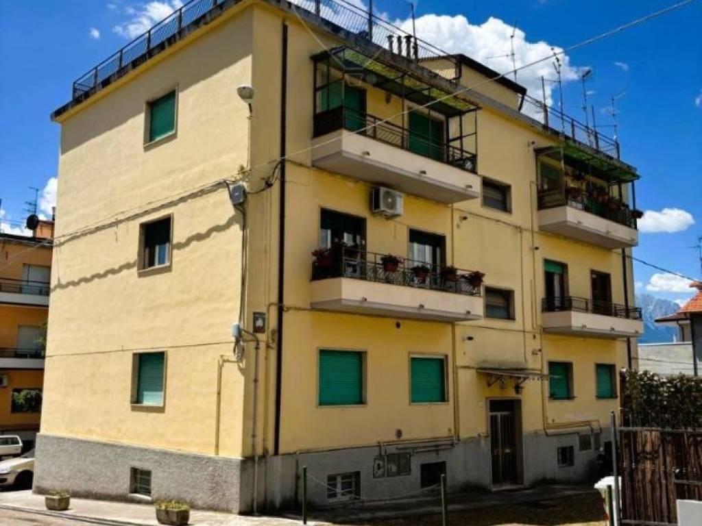 Appartamento a Penne in VIA RAFFAELE DE VICO, 6 - Foto 4