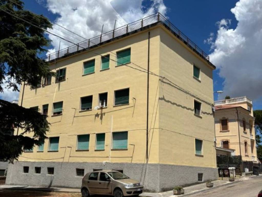 Appartamento a Penne in VIA RAFFAELE DE VICO, 6 - Foto 5
