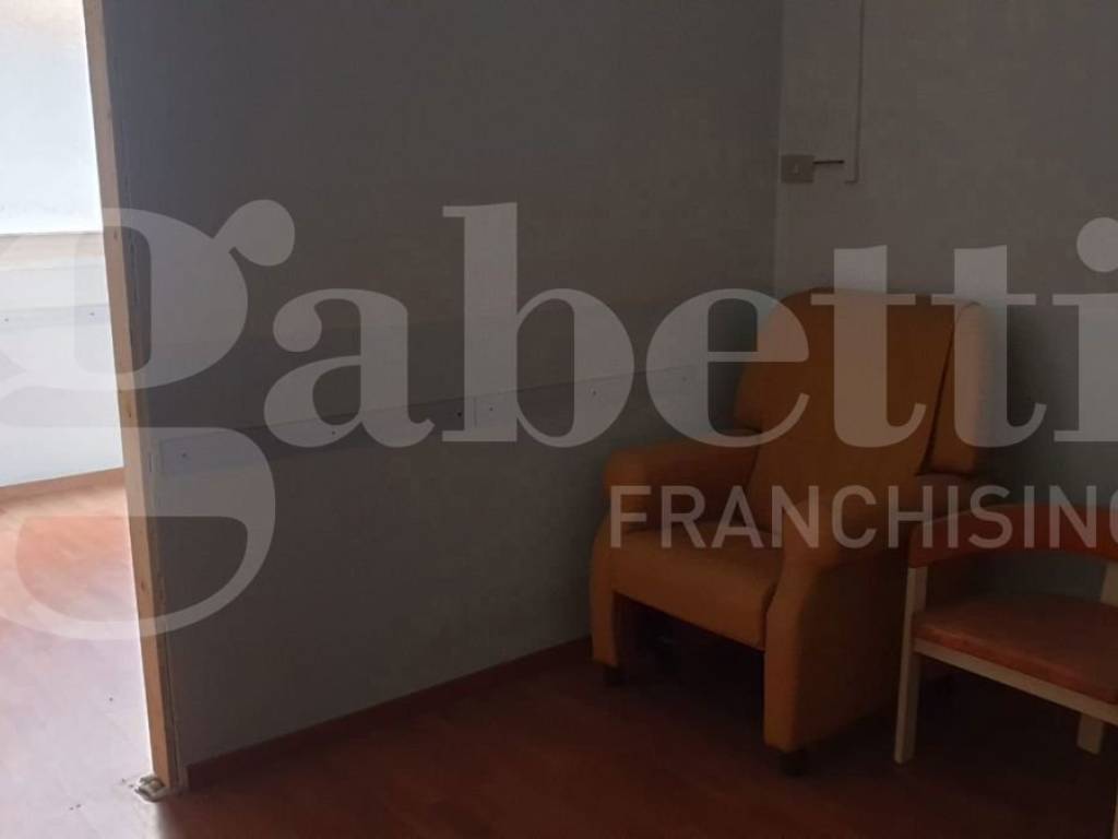 Immobile a Torre annunziata in Via dei Mille, 19 - Foto 2