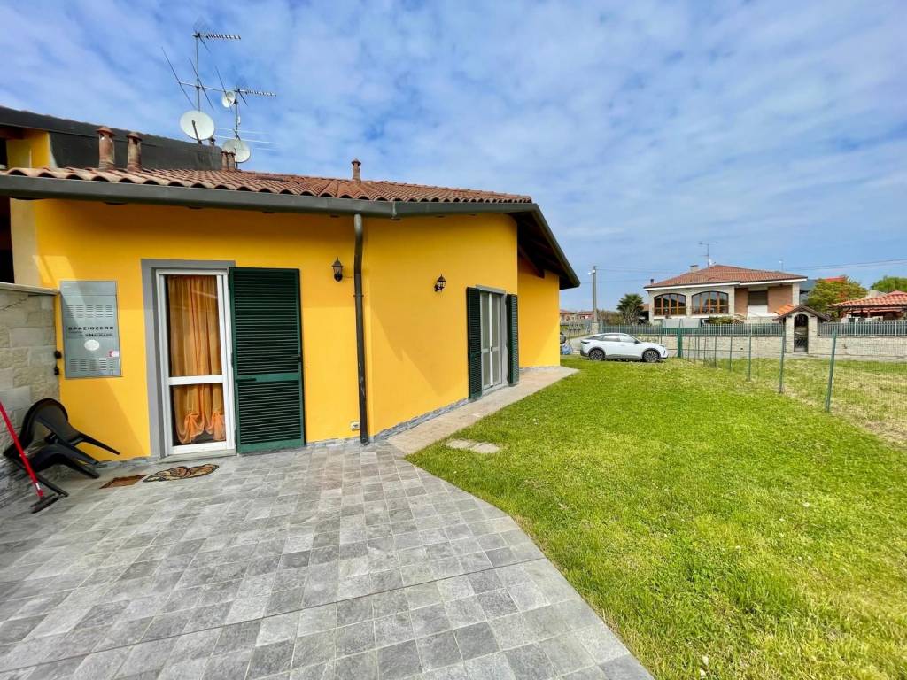 Villa a Oviglio in via vittorio emanuele secondo - Foto 2