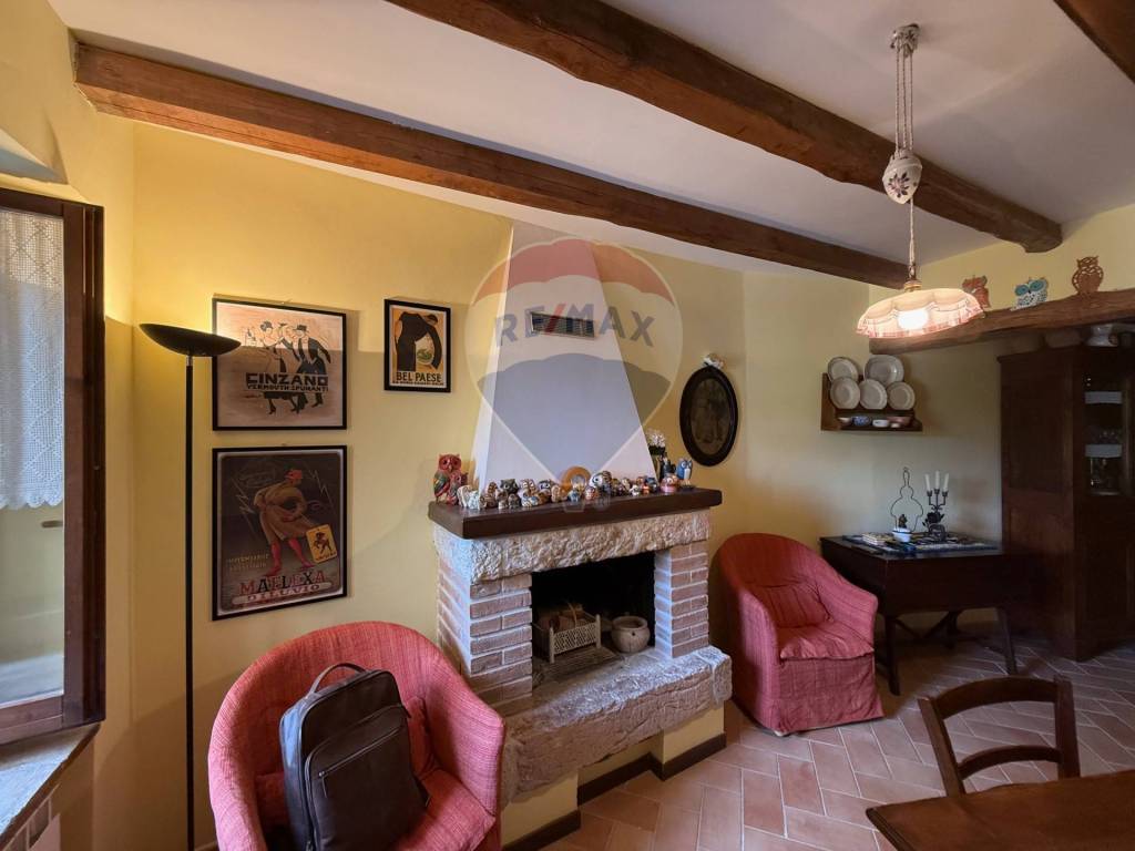Casa indipendente a Sellano in Localita' Piaggia - Foto 5