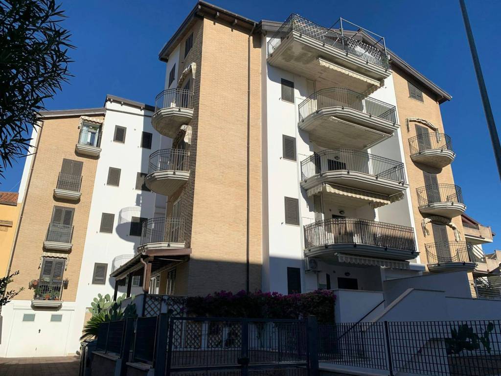 Appartamento a Tortoreto in Via Petrarca, 24 - Foto 4