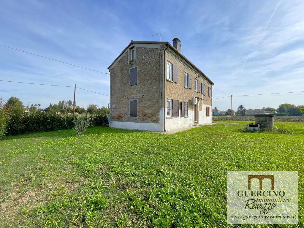 Villa a Cento in Via Fortini, 17 - Foto 2