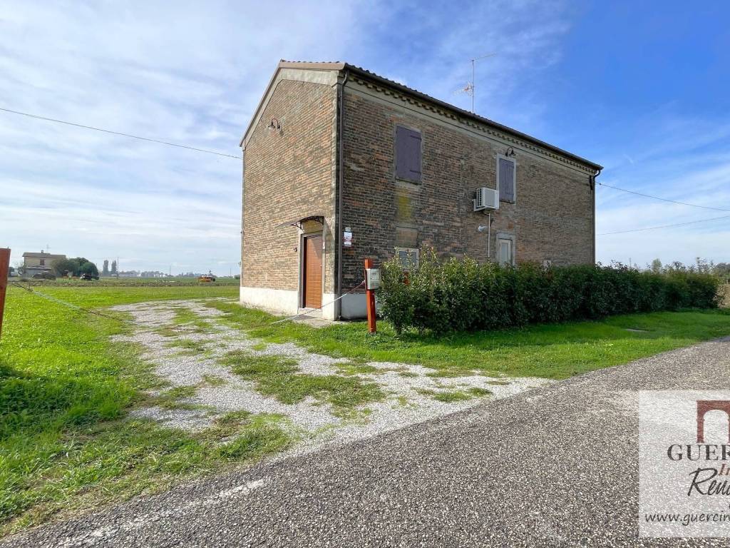 Villa a Cento in Via Fortini, 17 - Foto 5