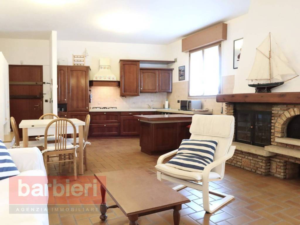 Appartamento a Cervia in piazza andrea costa, 12 - Foto 5