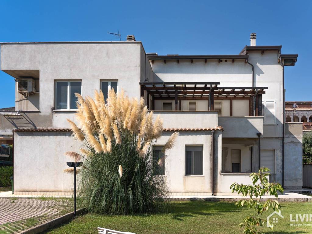 Villa a Montesilvano in Via Sulmona, 5 - Foto 2