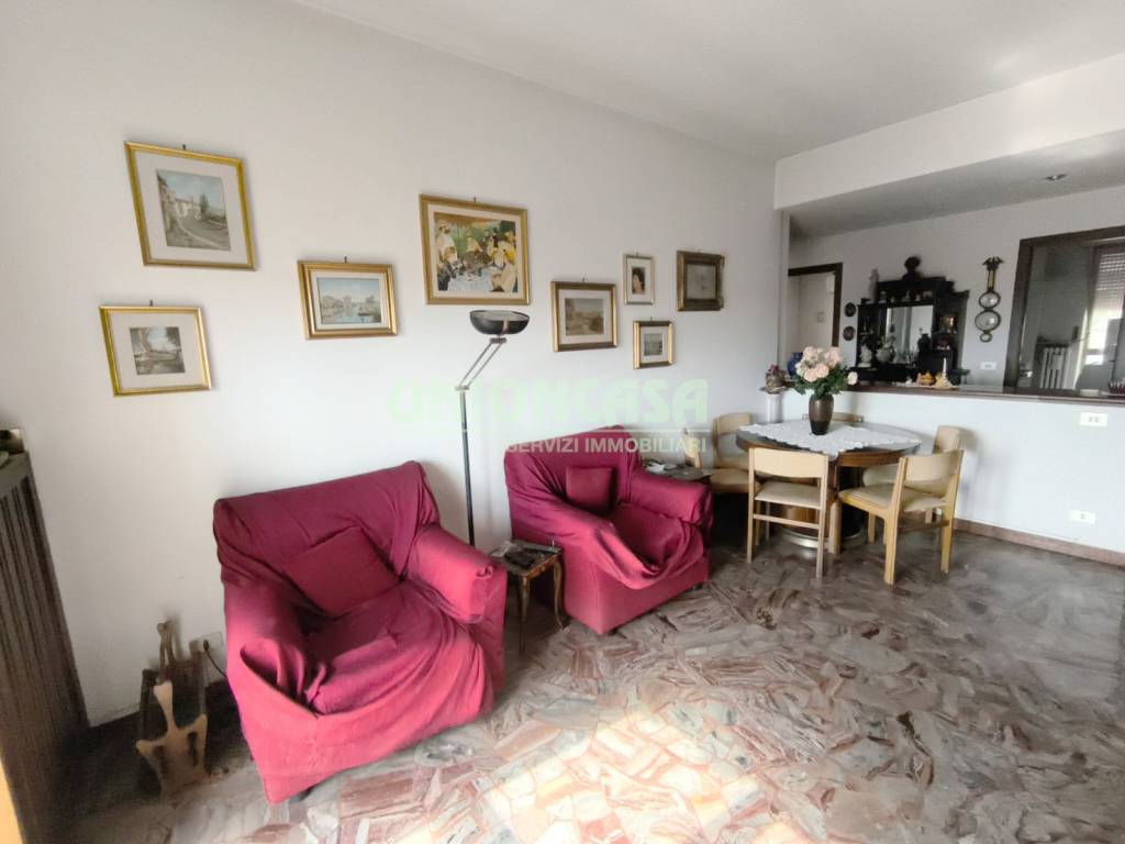 Appartamento a Tradate in Via Monte Grappa, 46 - Foto 4