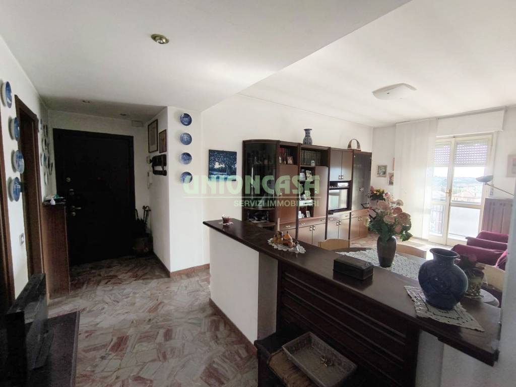 Appartamento a Tradate in Via Monte Grappa, 46 - Foto 5
