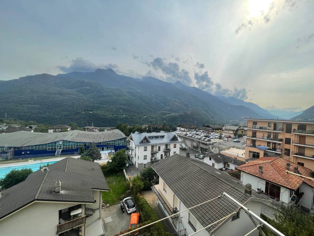 Appartamento a Saint-vincent in Via A. Vuillerminaz - Foto 2